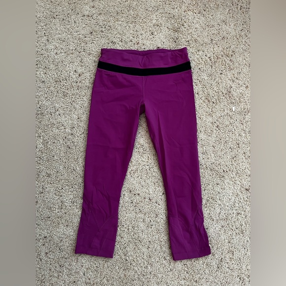 Lululemon Inspire Crop Leggings - Picture 2 of 4